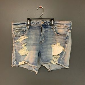 BRAND NEW AMERICAN EAGLE MIDI SHORTS